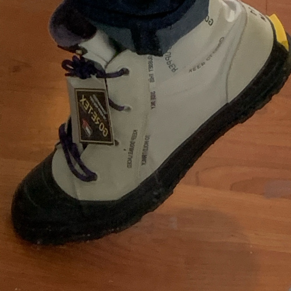 Converse my-18 chuck tailor gore-Tex NWT!!!